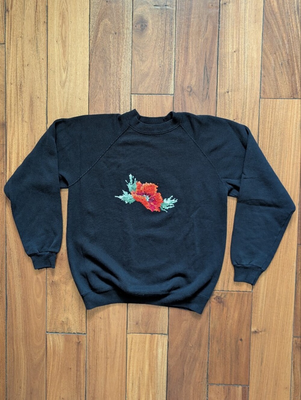 Hanes Vintage Floral Sweatshirt (L)